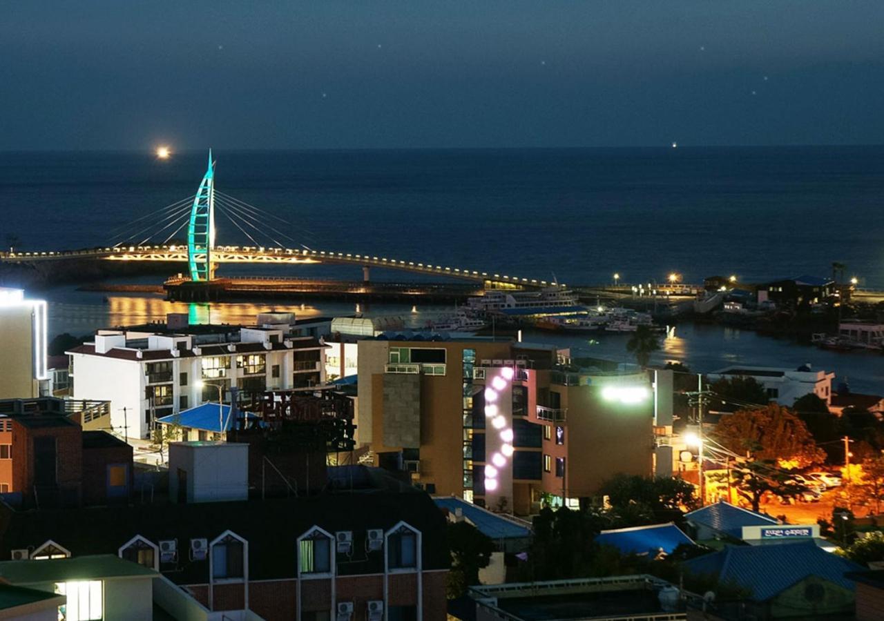 Iris Hotel Seogwipo Eksteriør billede