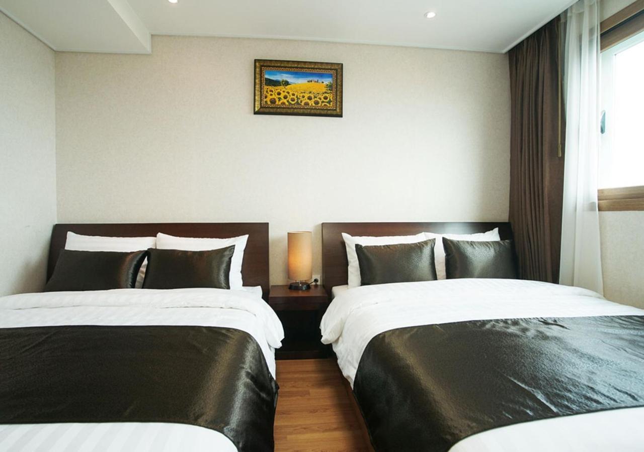 Iris Hotel Seogwipo Eksteriør billede