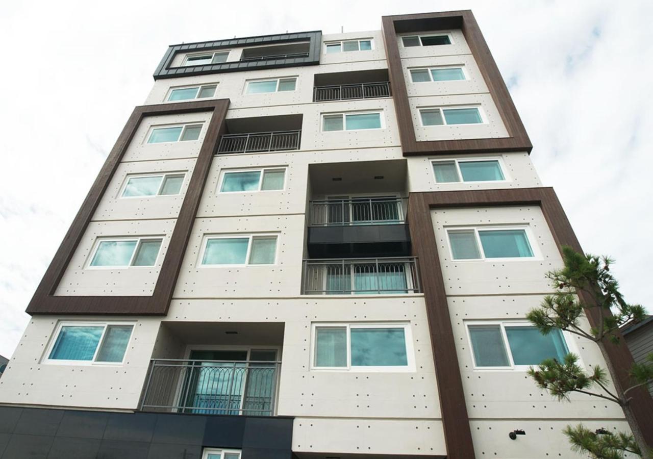 Iris Hotel Seogwipo Eksteriør billede