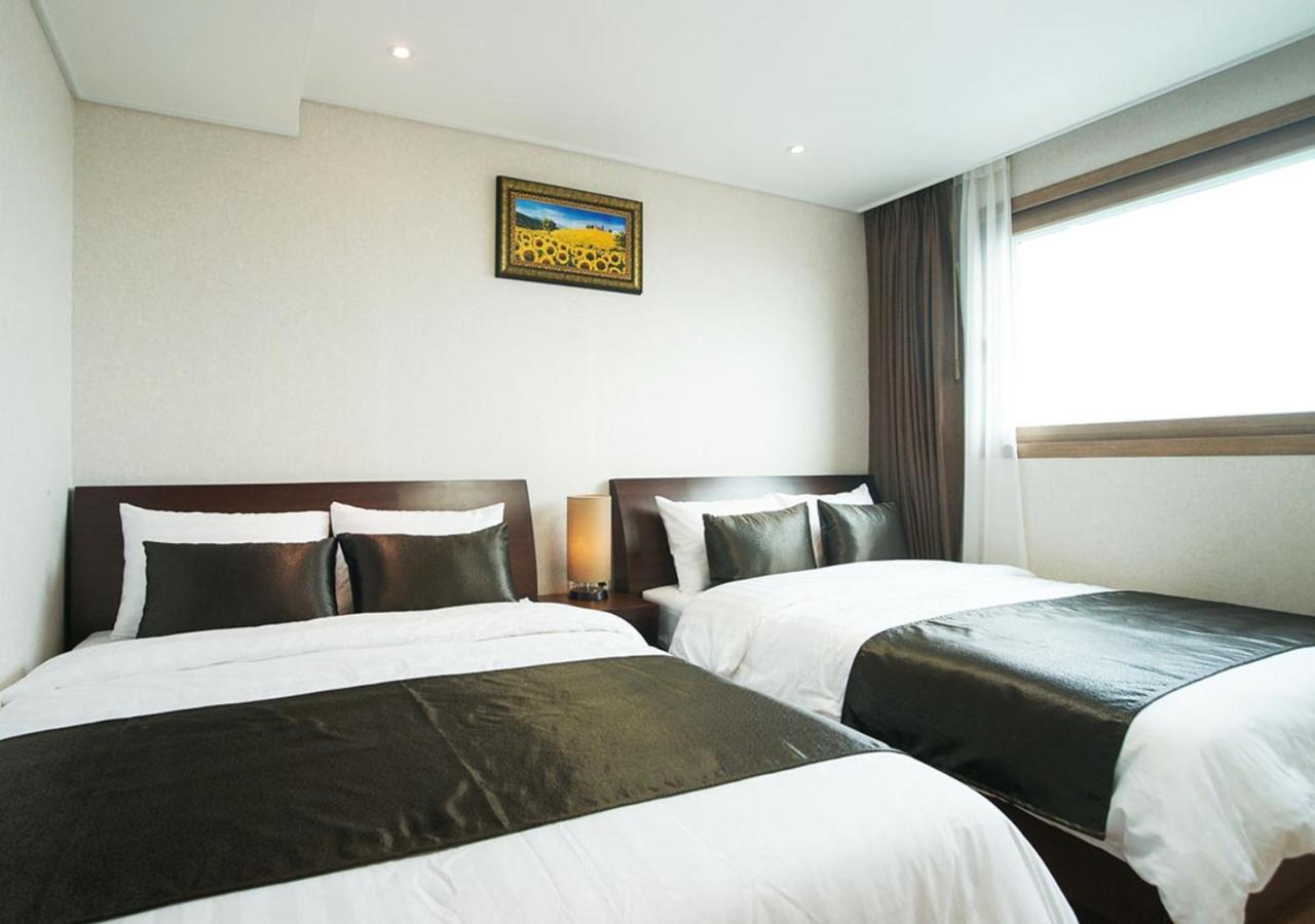 Iris Hotel Seogwipo Eksteriør billede