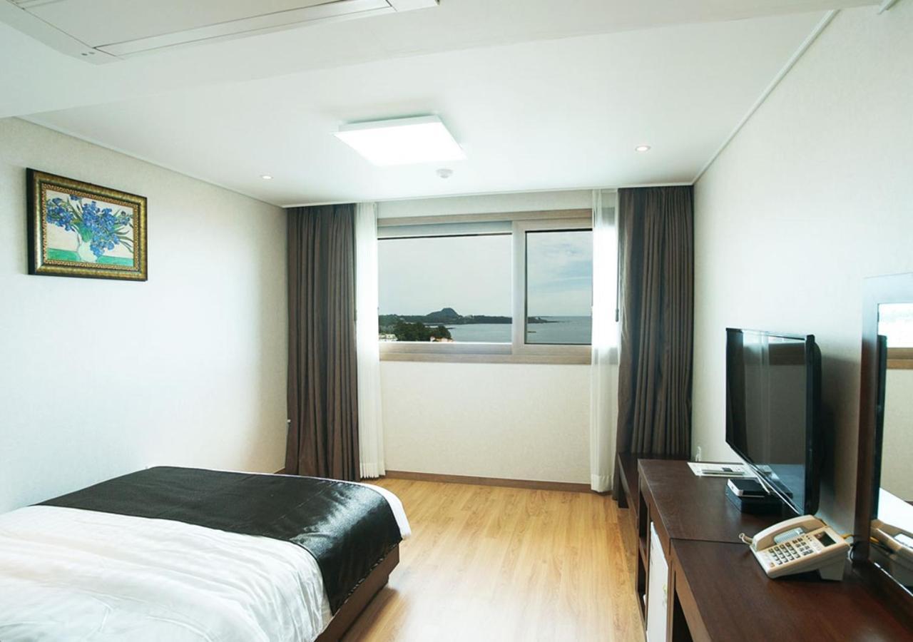 Iris Hotel Seogwipo Eksteriør billede